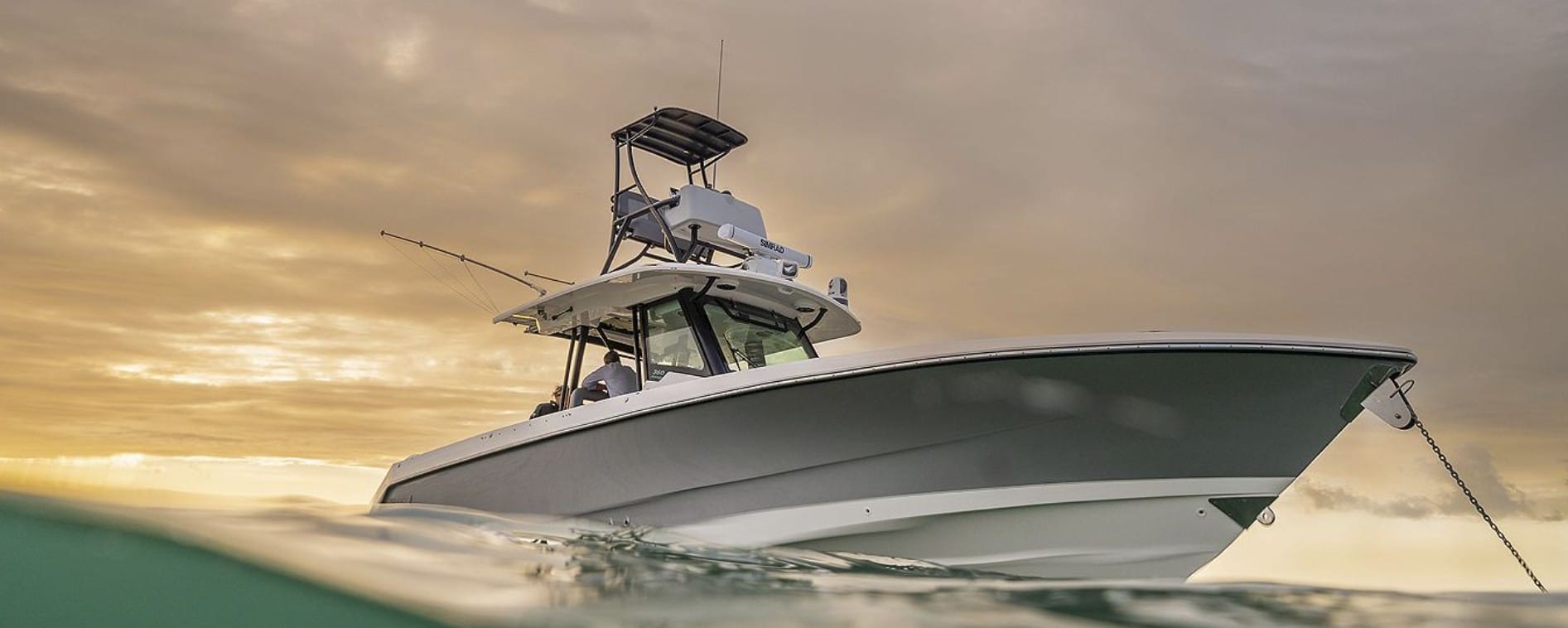 New Boston Whaler Outrage Center Console Boats For Sale