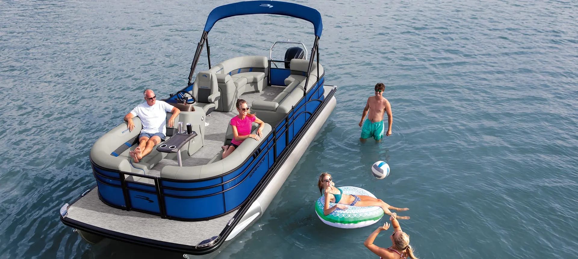 New Bennington SX Line Luxury Swingback Pontoon Boats For Sale